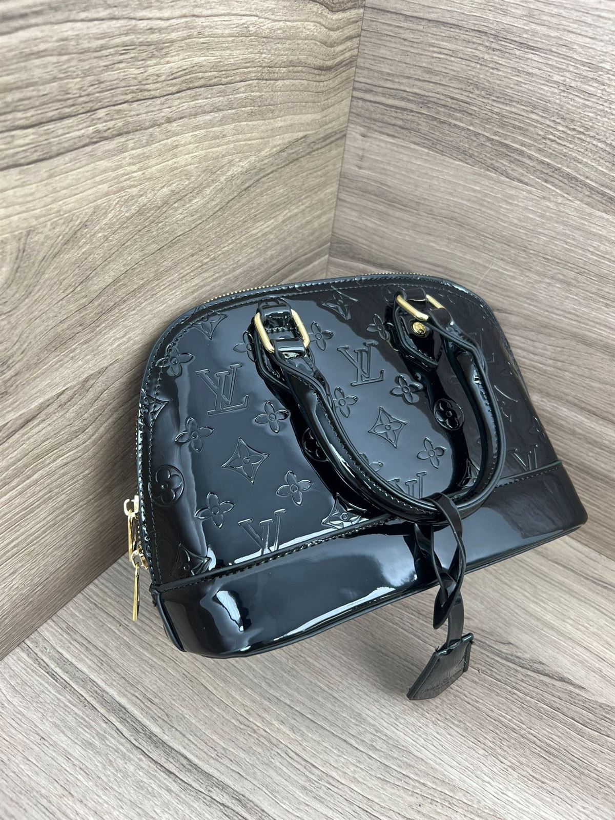 Bolso Lv negro charol - Imagen 1