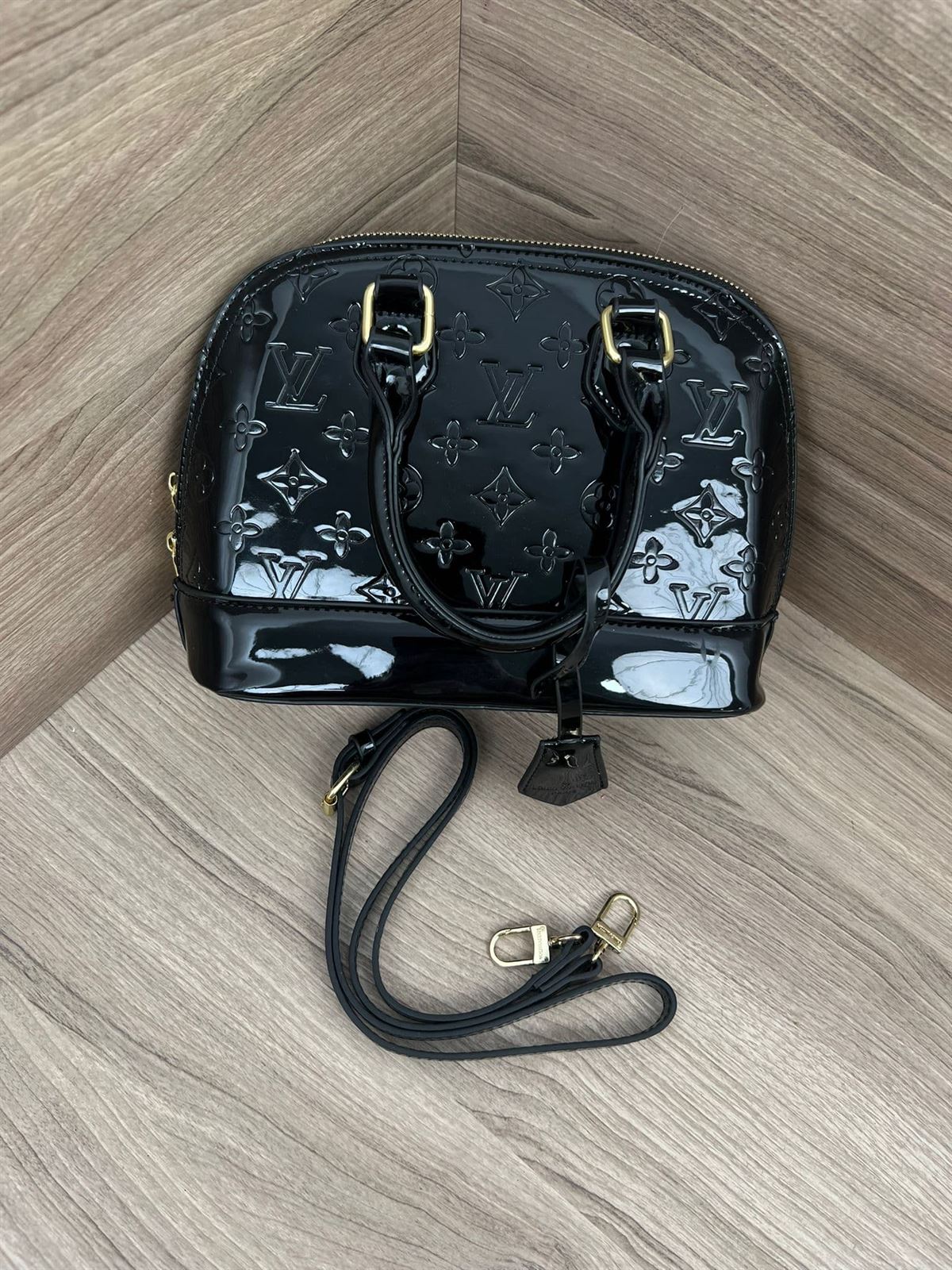 Bolso Lv negro charol - Imagen 5