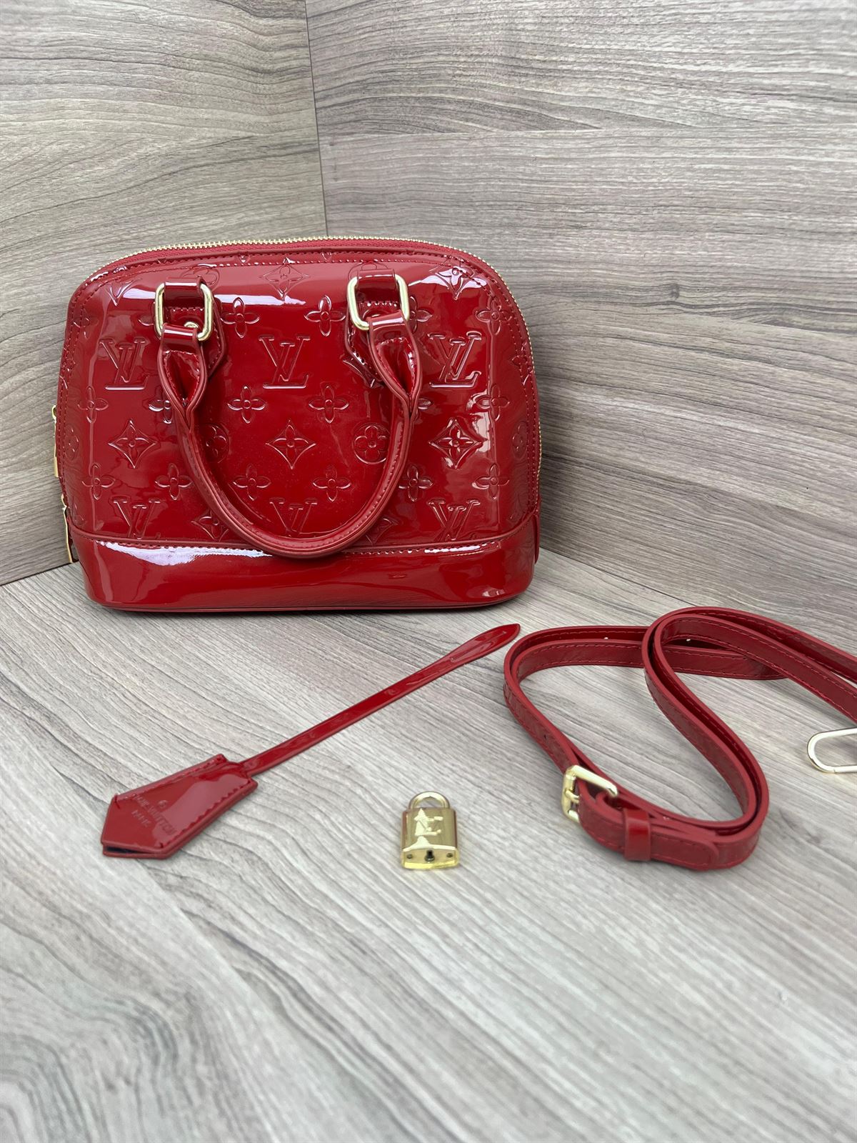 Bolso Lv rojo charol - Imagen 2