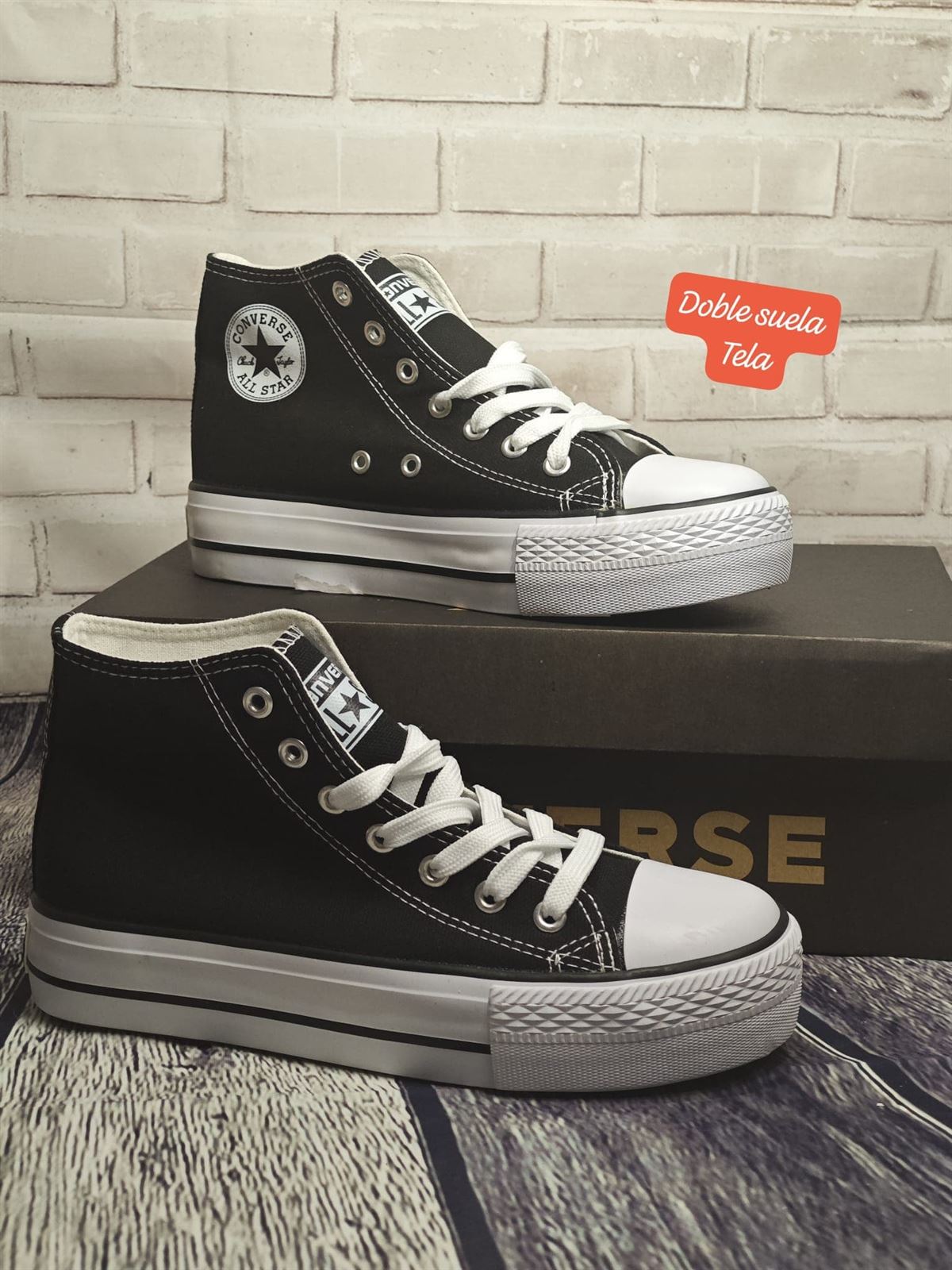 Bota converse de tela negra - Imagen 1