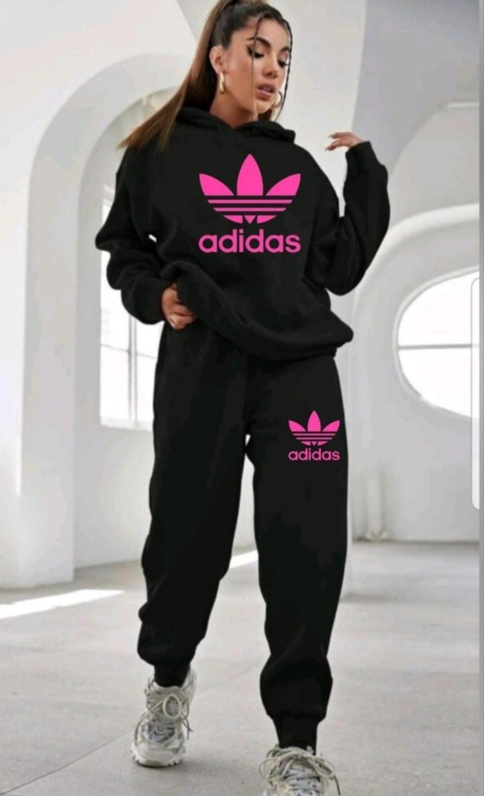 Chándal Adidas unisex - Imagen 1
