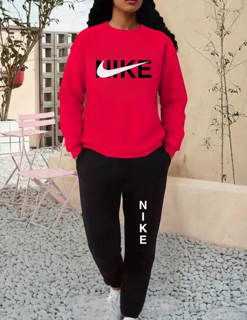 Chándal Nike para mujer - Imagen 1