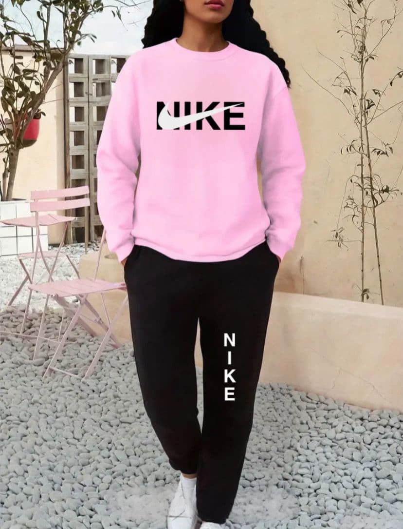 Chándal Nike para mujer - Imagen 2