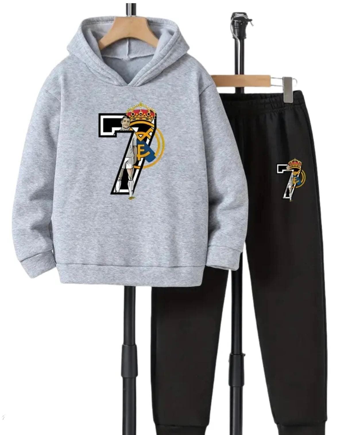 Chándal Real Madrid en gris - Imagen 1