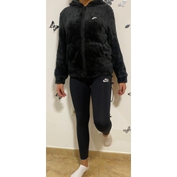 CONJUNTO NIKE BORREGUITO NEGRO - Imagen 1