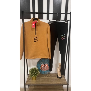Conjunto Nike mostaza - Imagen 1