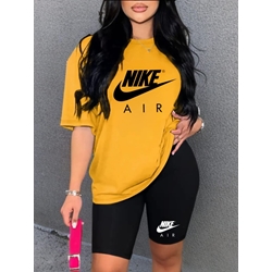Conjunto Nike para mujer - Imagen 1