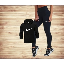 Conjunto Nike para mujer - Imagen 1