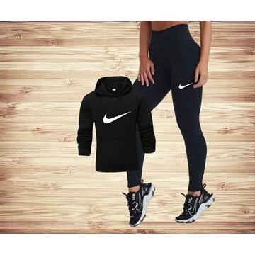 Conjunto Nike para mujer - Imagen 1