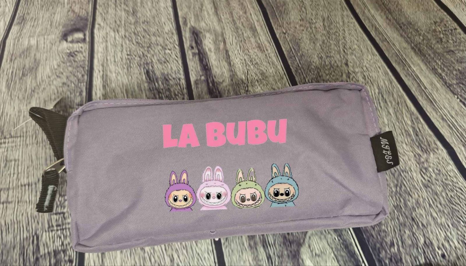 Estuche 3 cremalleras Labubu - Imagen 1