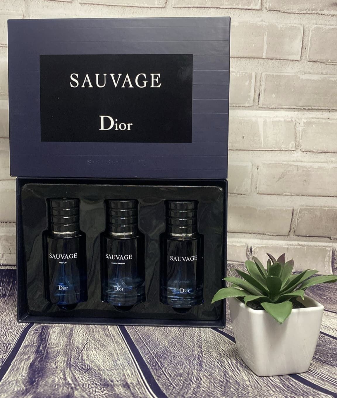 Estuche Dior sauvage - Imagen 1