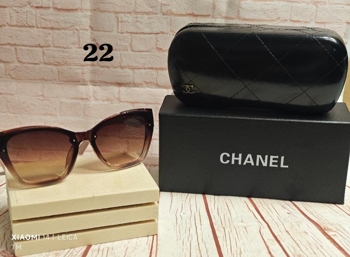 Gafas de sol Chanel - Imagen 1