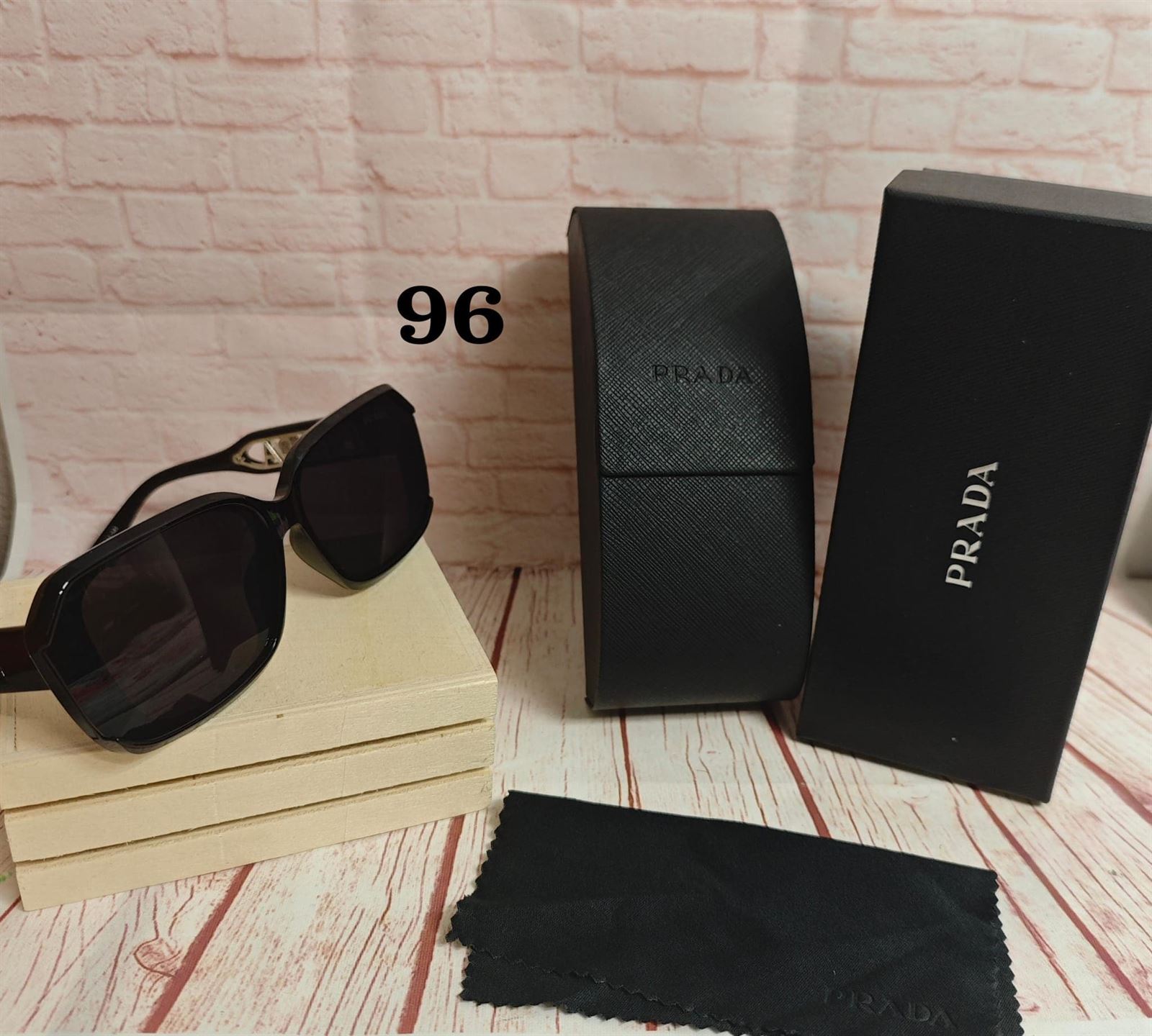 Gafas de sol Prada - Imagen 1