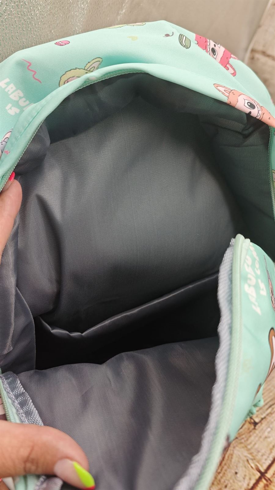 Mochila escolar Labubu - Imagen 2