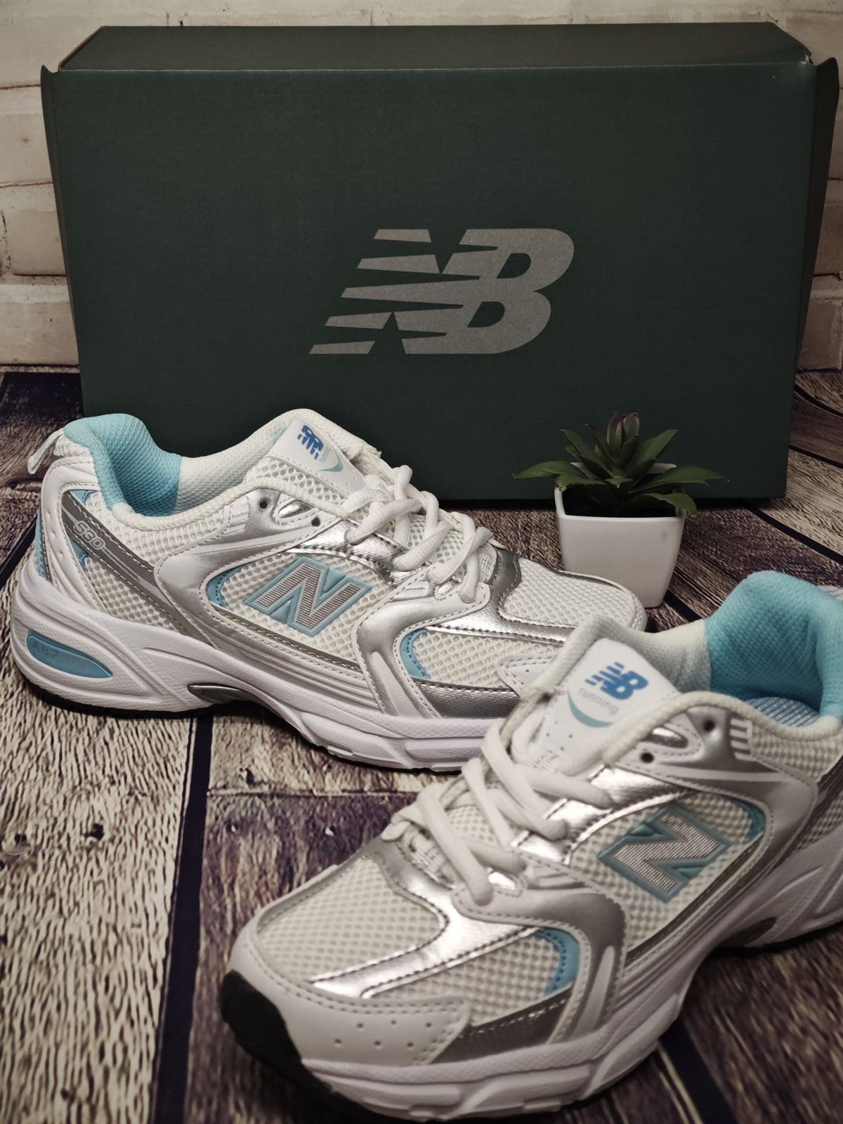 new balance 530 en azul claro - Imagen 1