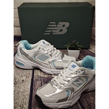 new balance 530 en azul claro - Imagen 1