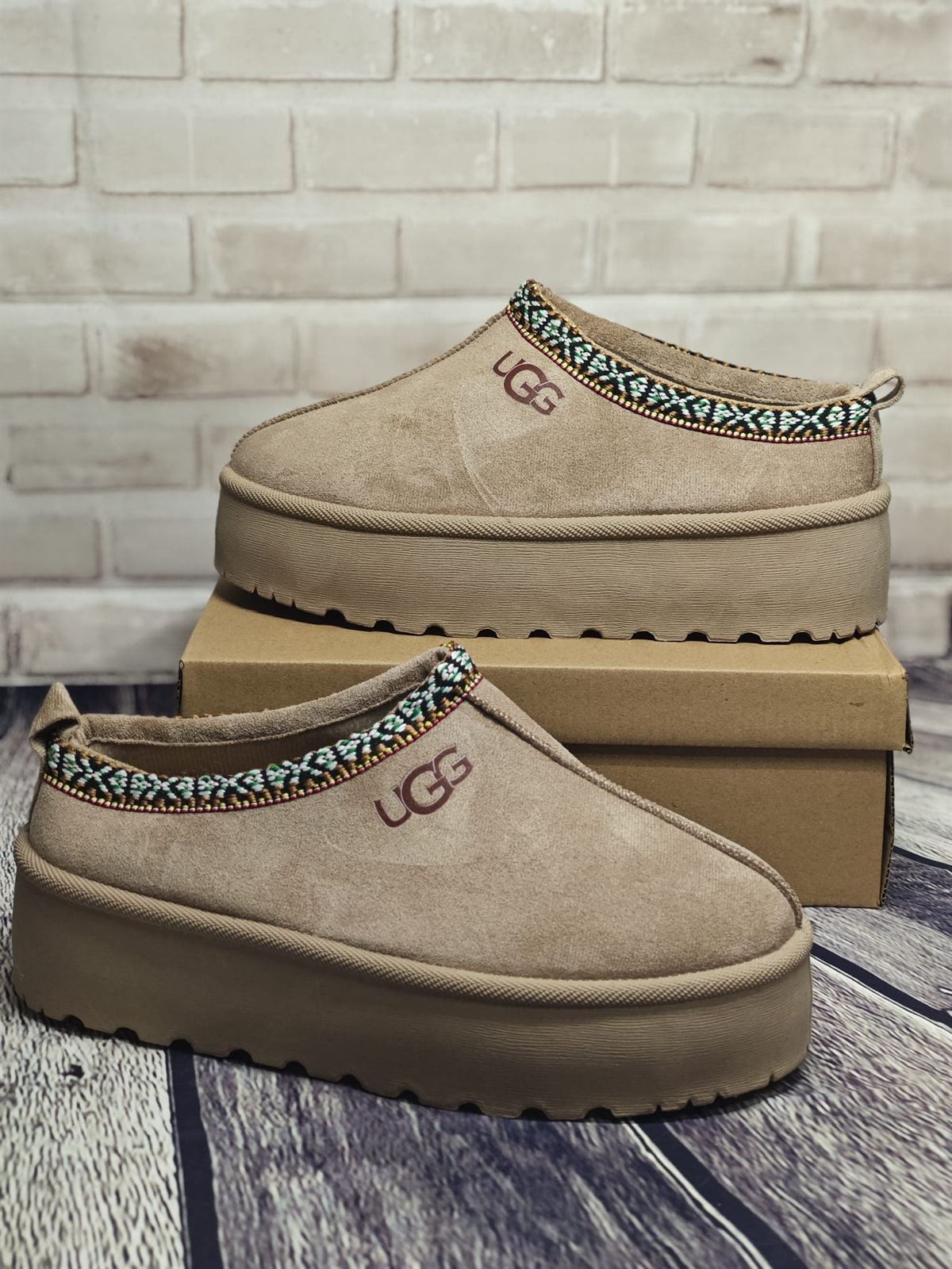 Pantuflas ugg hakhi mujer - Imagen 1