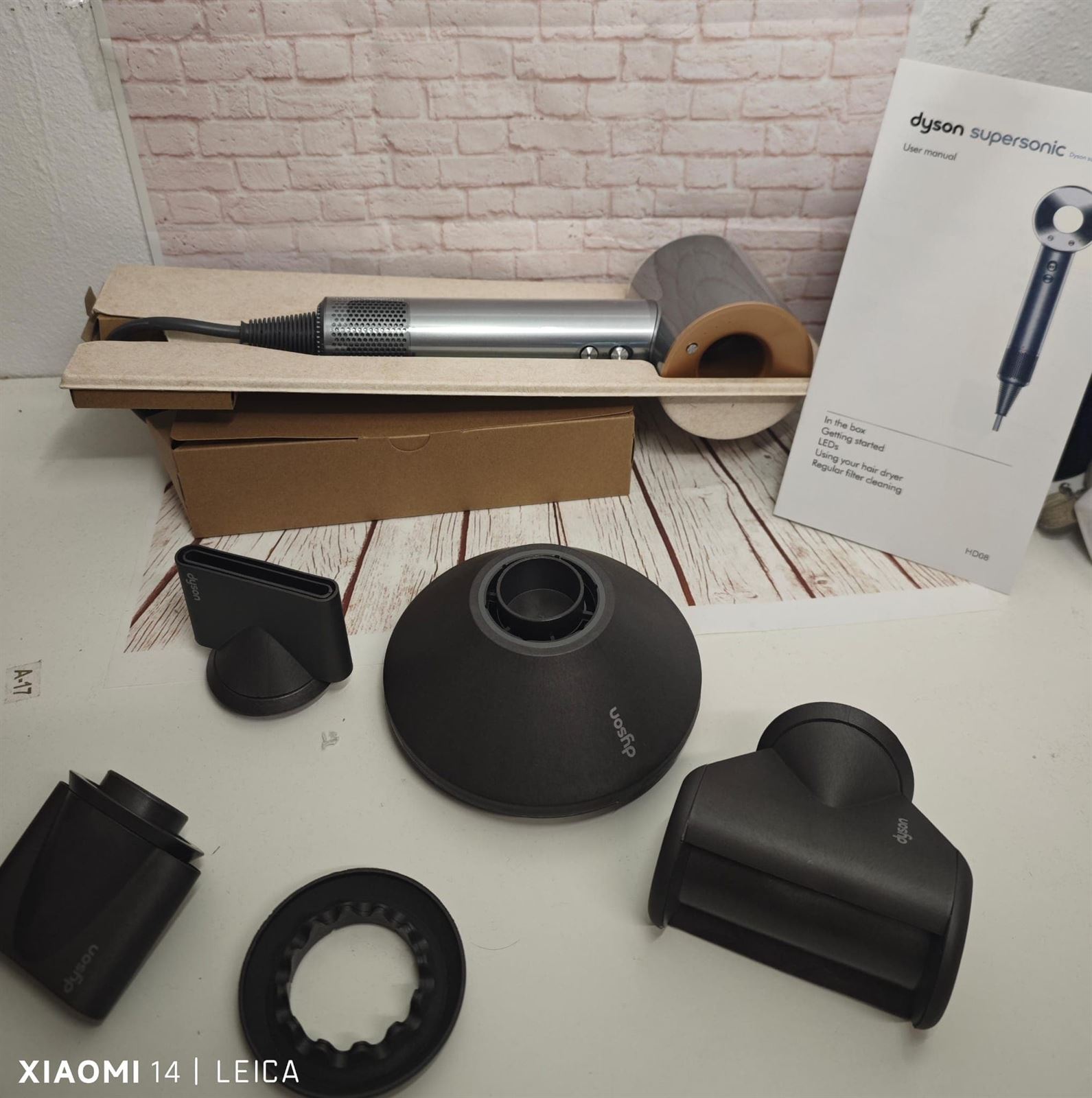 Secador Dyson supersonic oro - Imagen 2