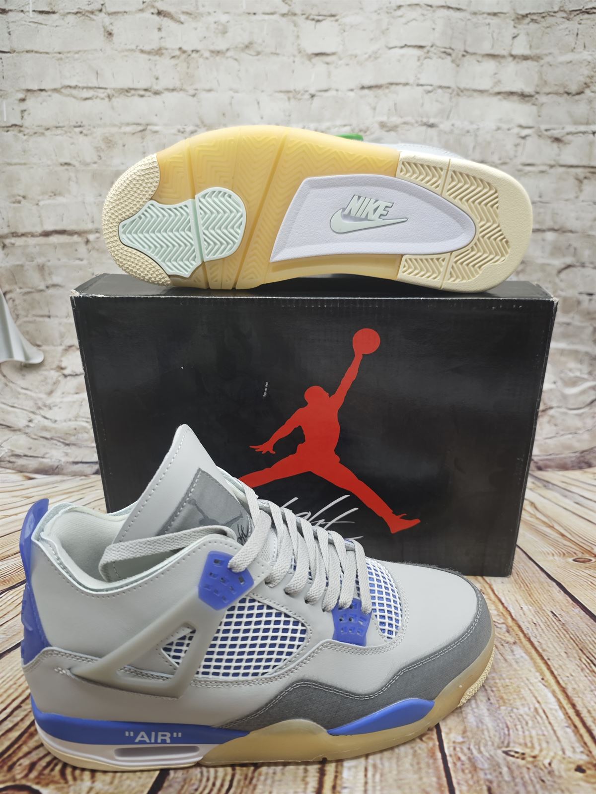 Zapatilla Nike Jordan retro4 - Imagen 2