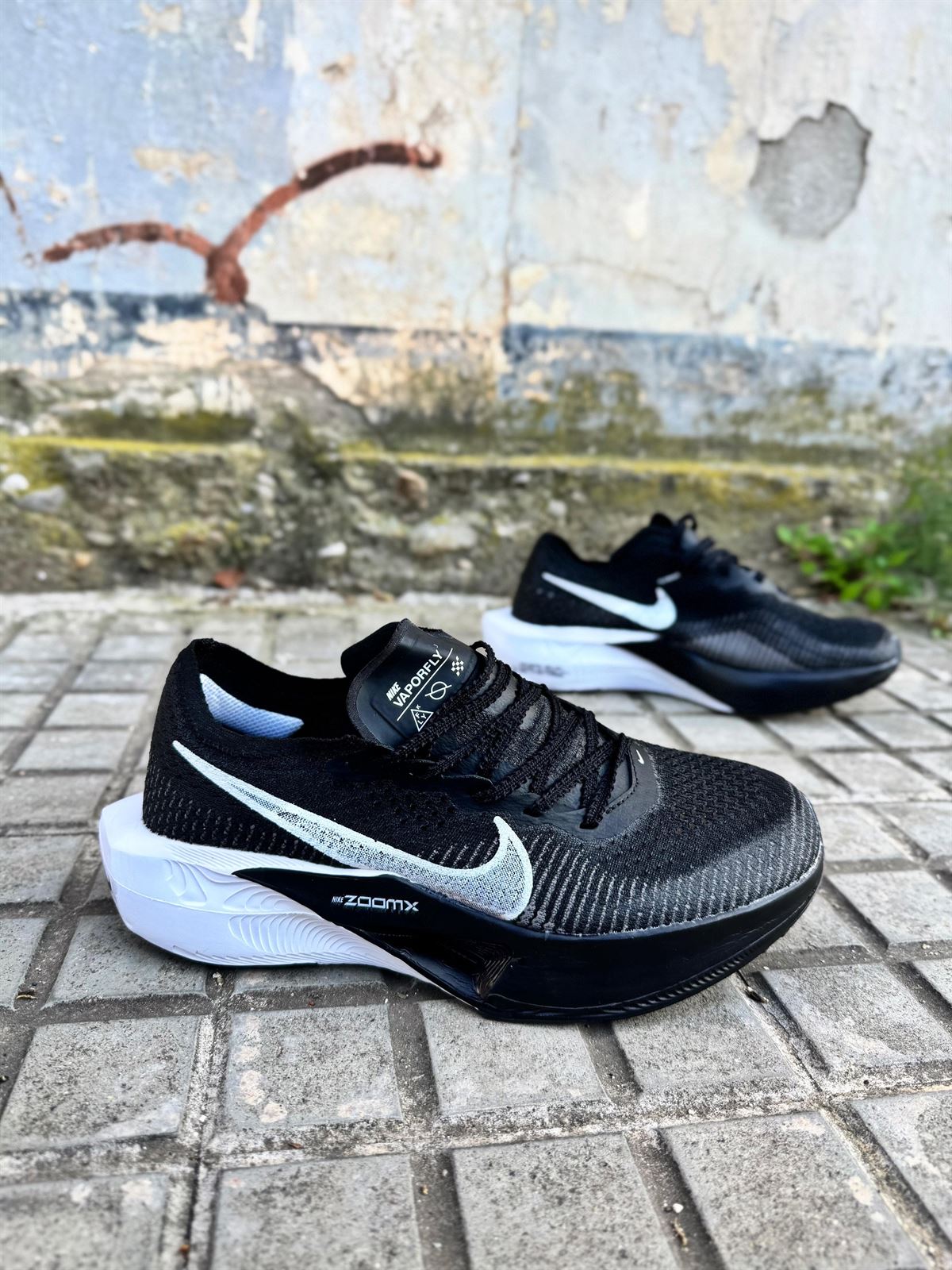 Zapatilla Nike w zoomx vaporfly black/white - Imagen 2