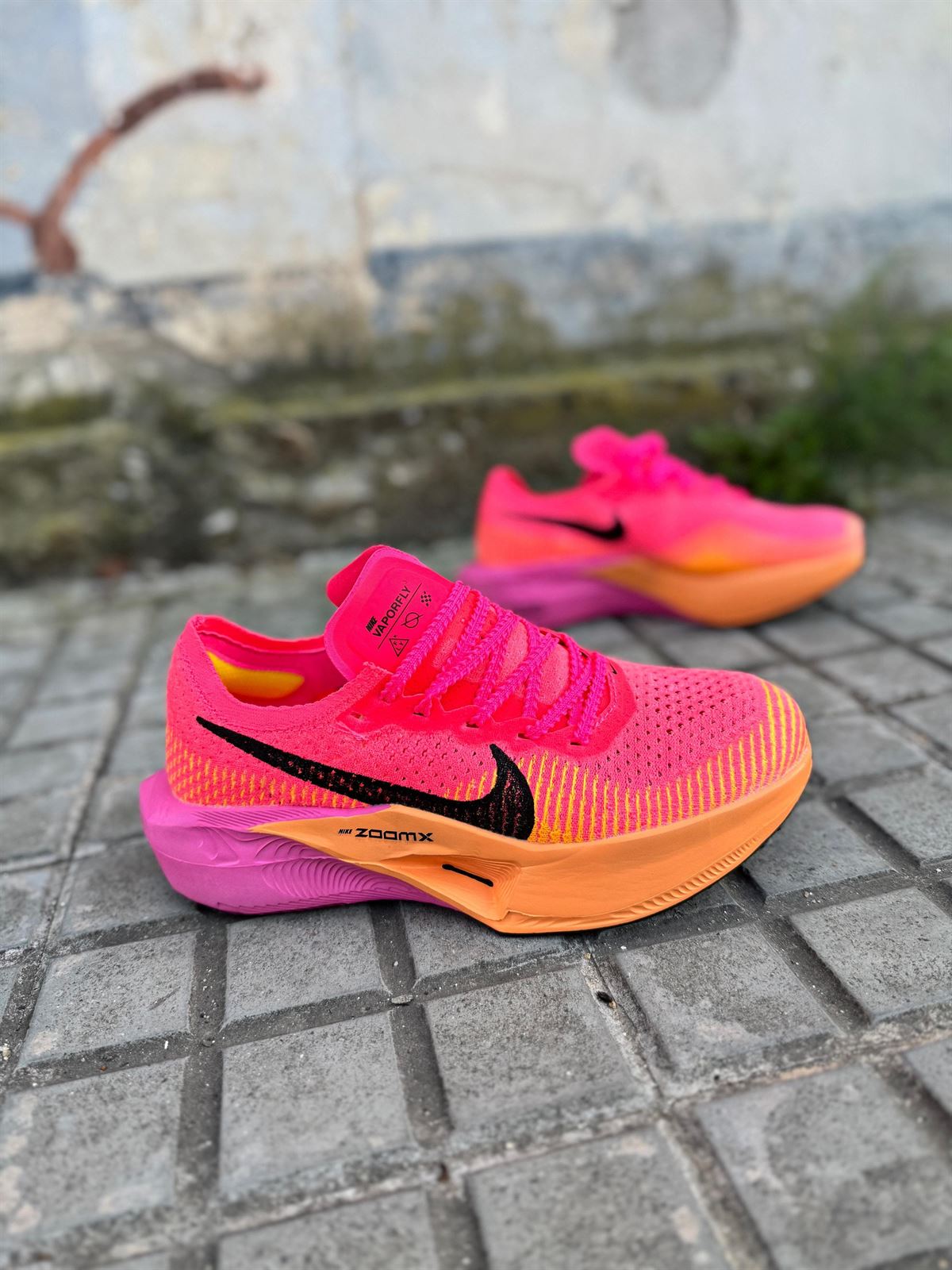 Zapatilla Nike w zoomx vaporfly fucsia - Imagen 1