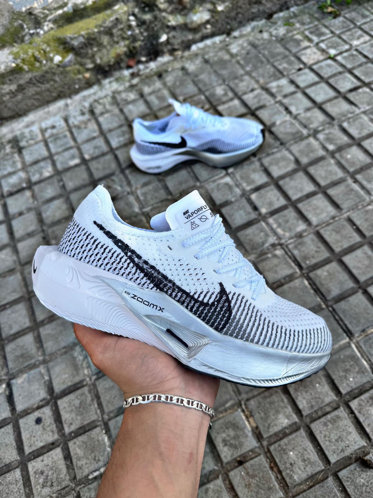 Zapatilla Nike w zoomx vaporfly zebra - Imagen 4