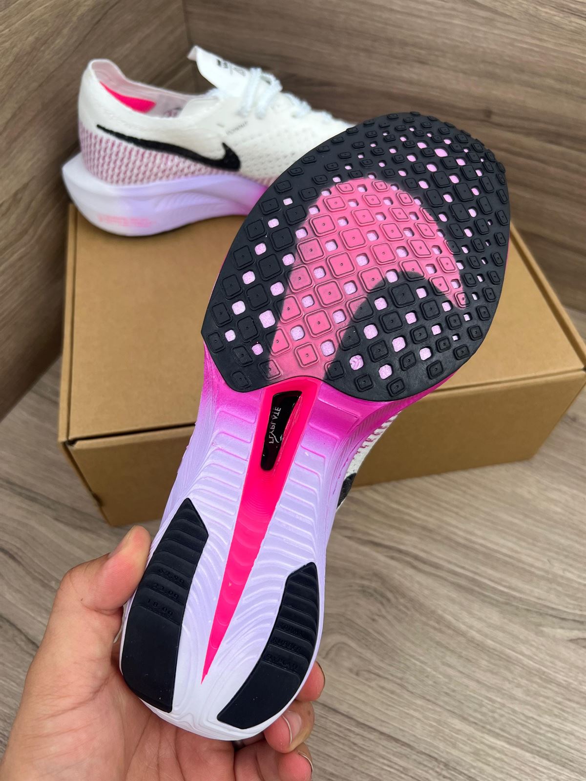 Zapatilla Nike w zoomx vaporfly - Imagen 9