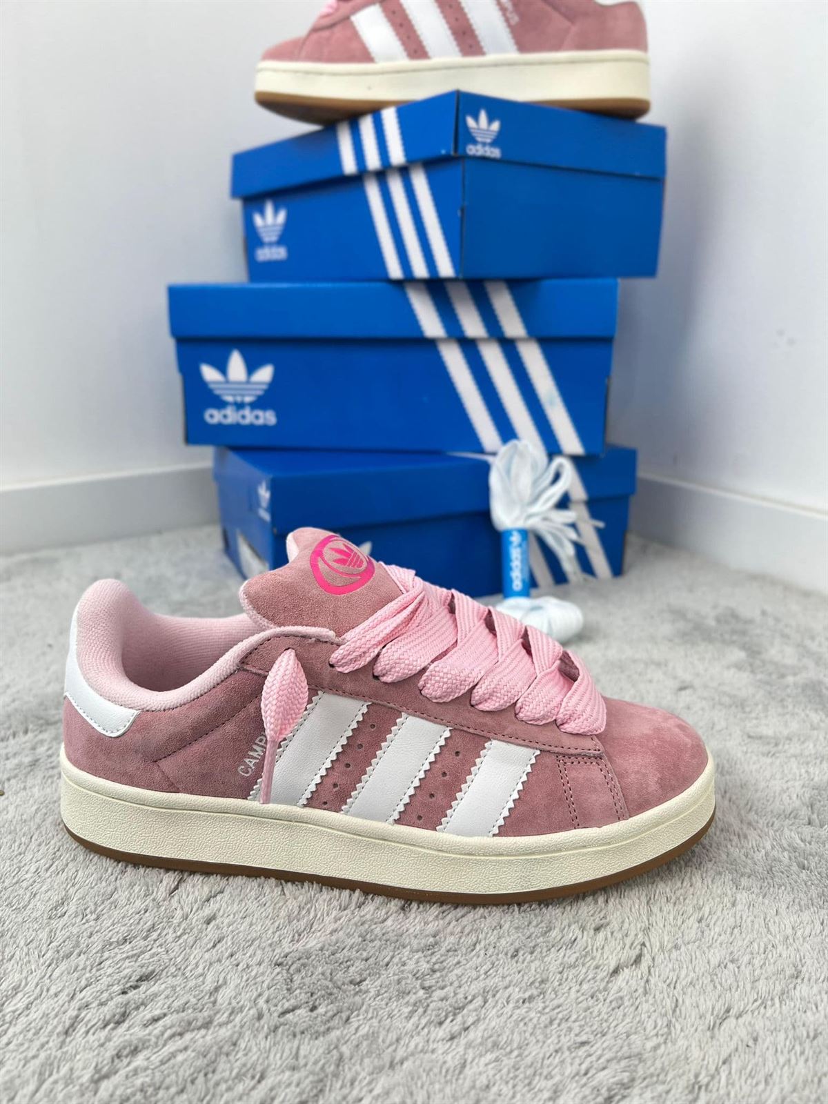 Zapatillas Adidas campus rosa - Imagen 1