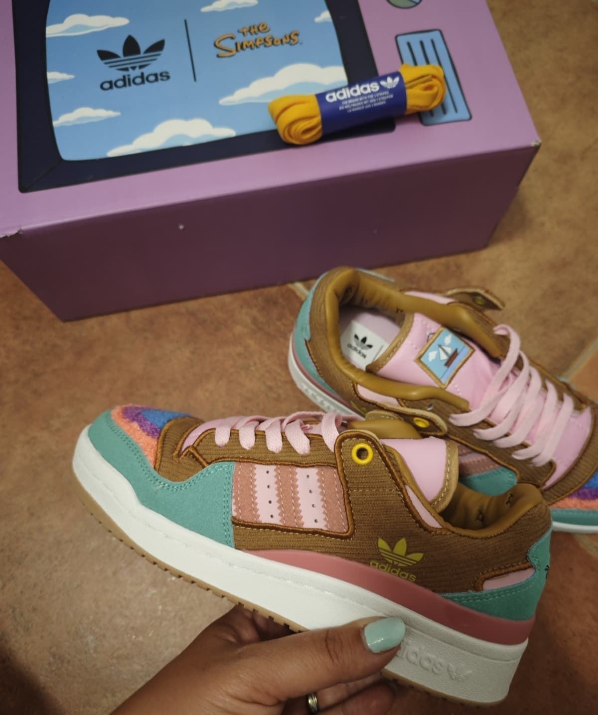 Zapatillas Adidas Simpson - Imagen 2