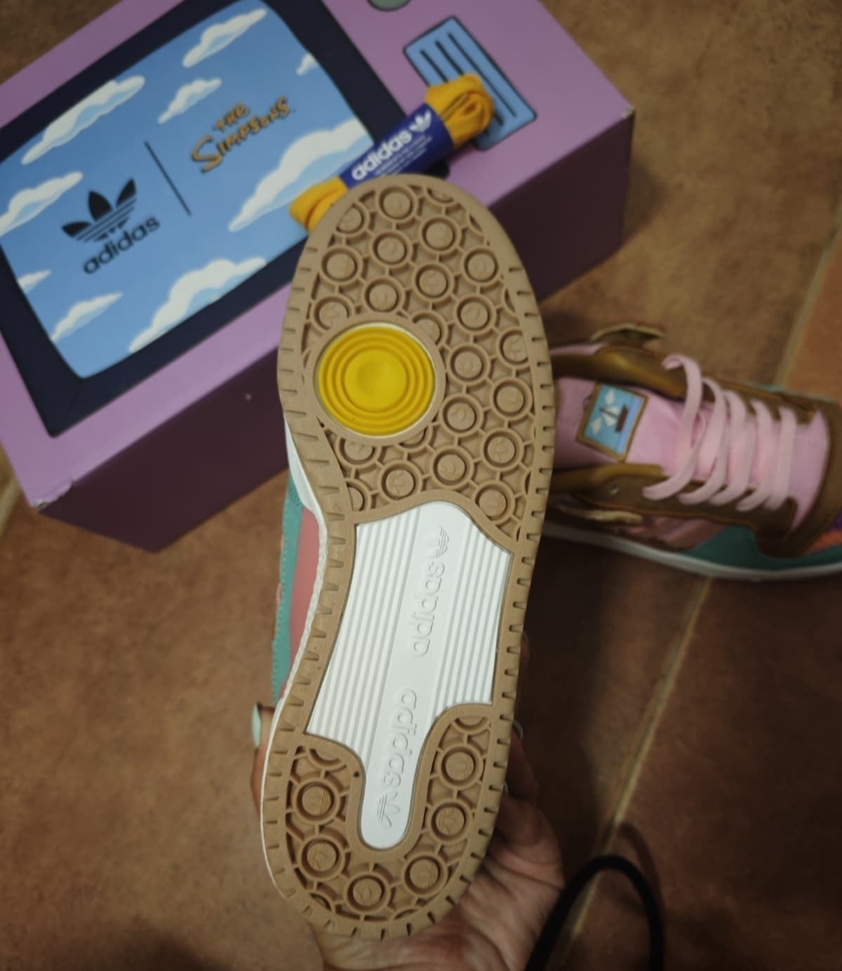 Zapatillas Adidas Simpson - Imagen 3