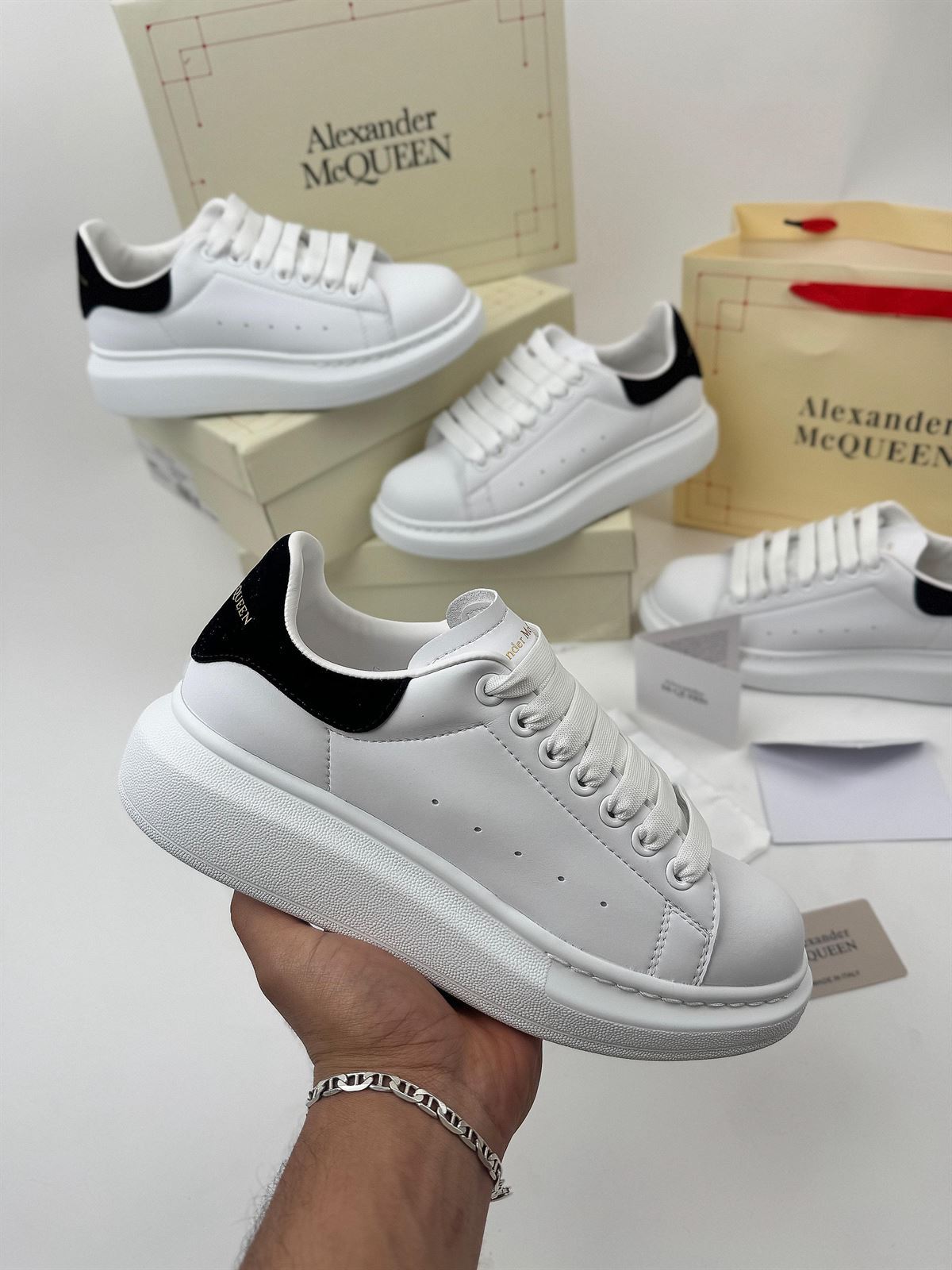 Zapatillas Alexander McQueen - Imagen 1
