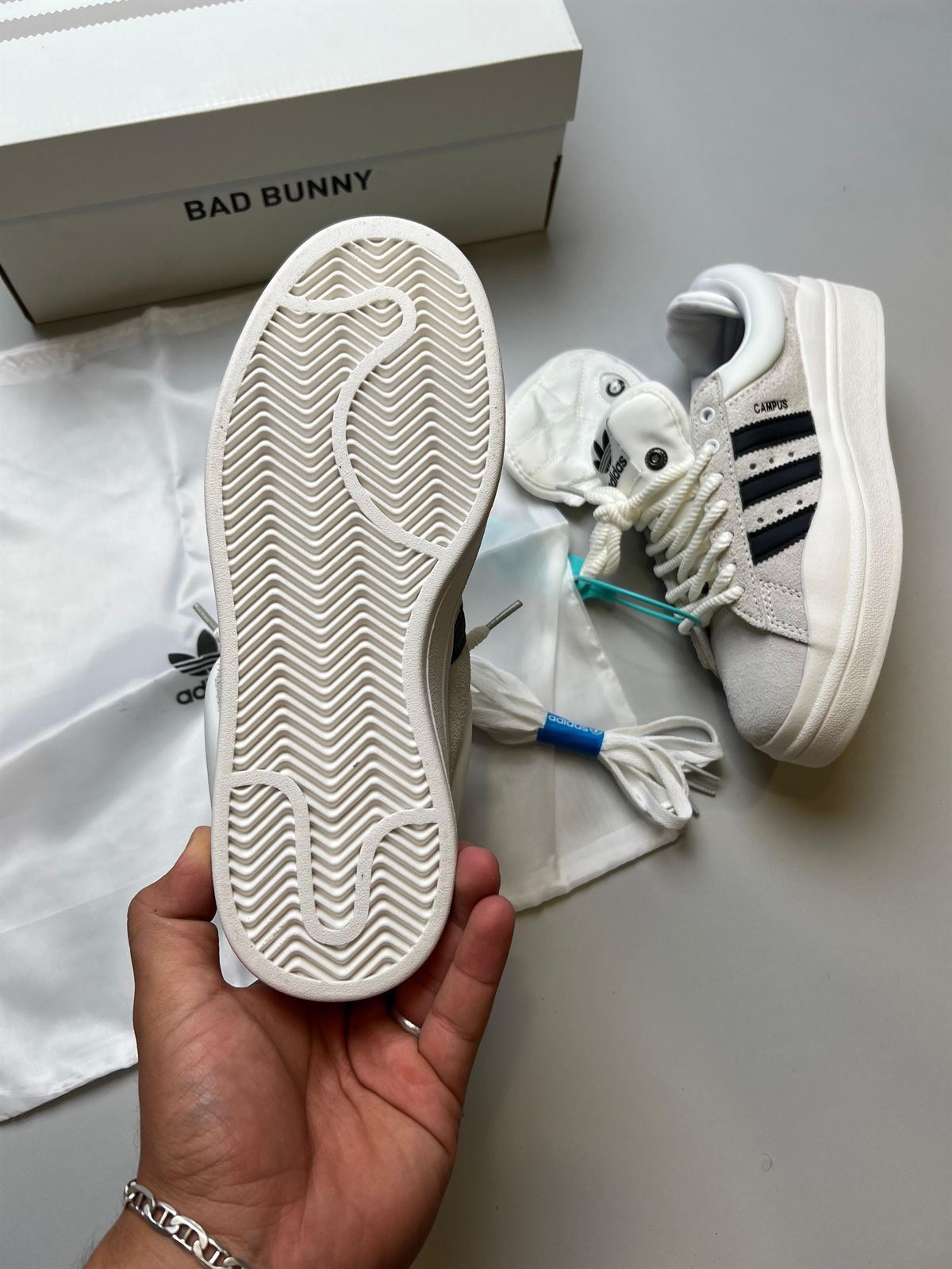 Zapatillas Bad bunny forum beige - Imagen 6