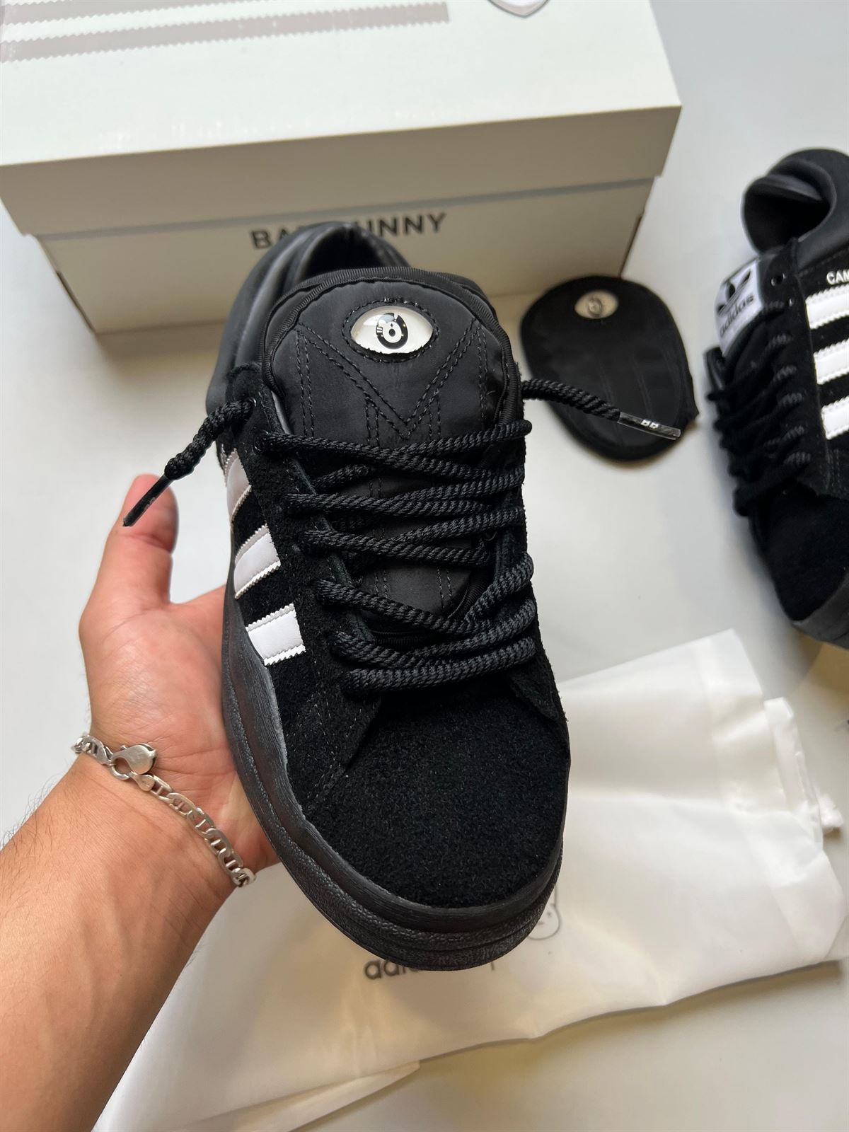 Zapatillas Bad bunny forum negra - Imagen 3