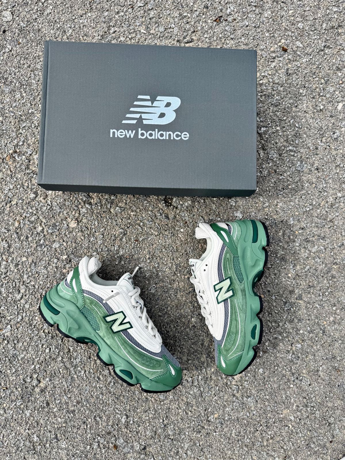 Zapatillas new balance 1000 verde - Imagen 5