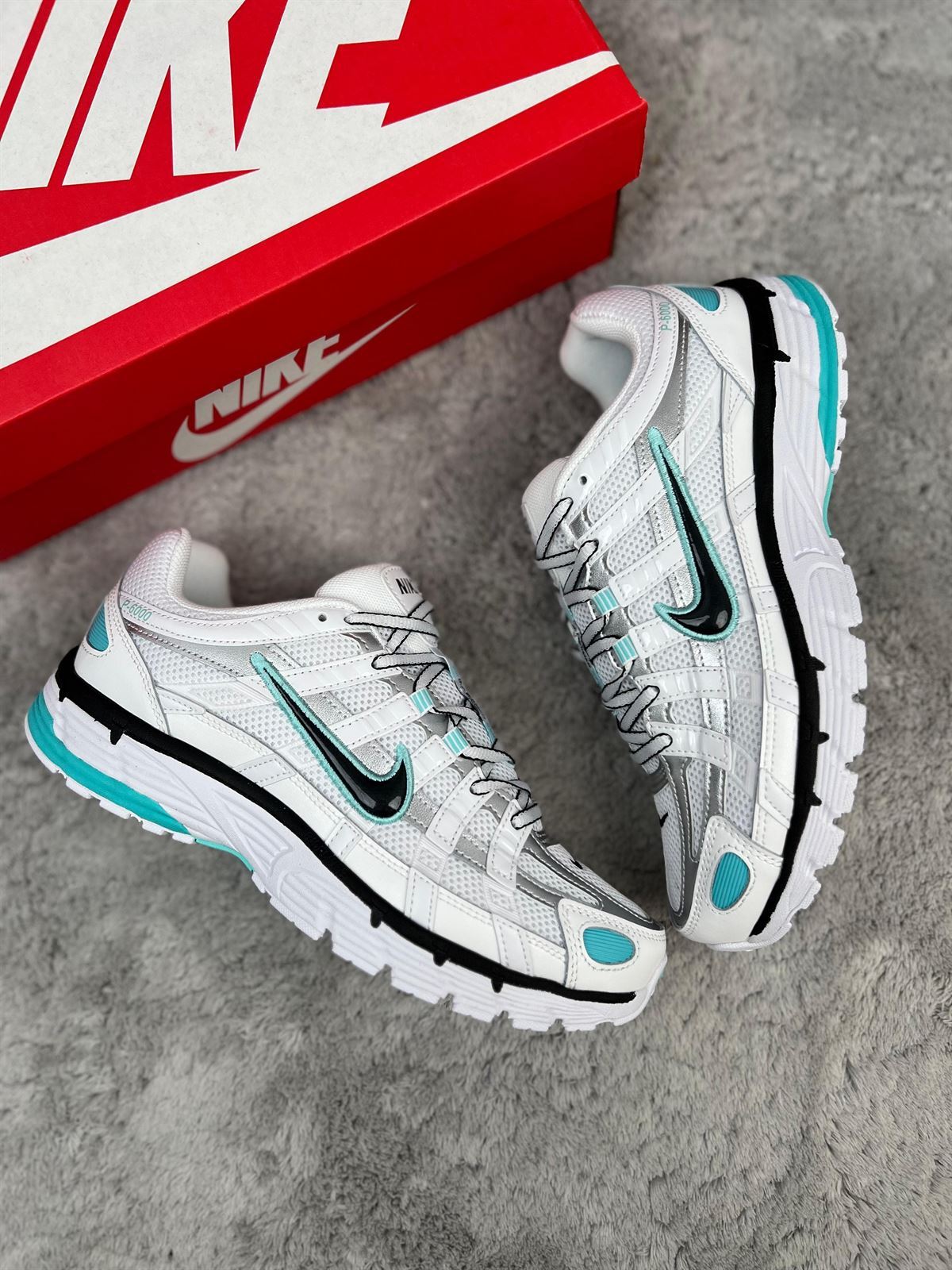 Zapatillas NIKE P6000 White/blue - Imagen 1
