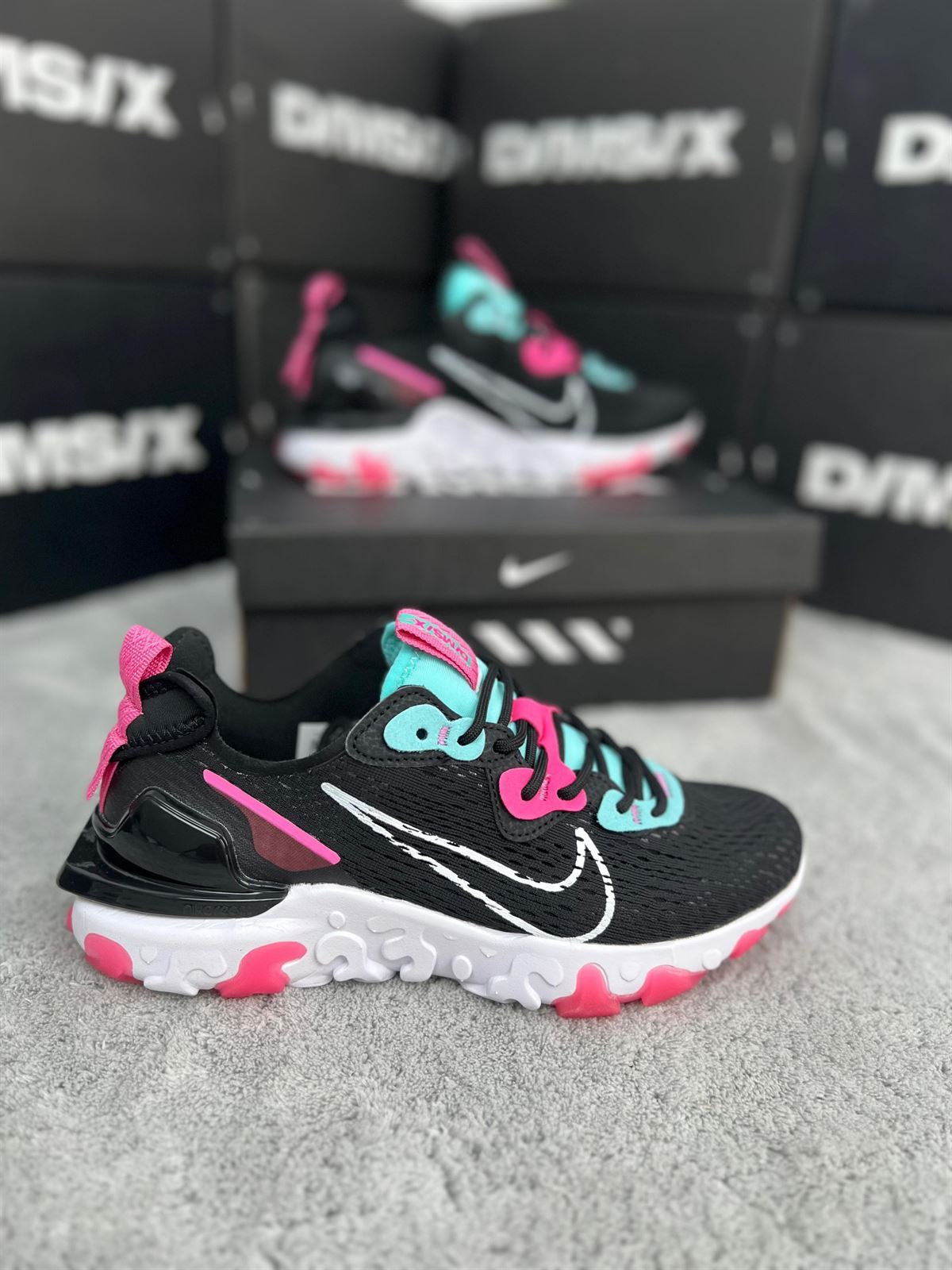 Zapatillas Nike react blanca/Pink mujer - Imagen 1