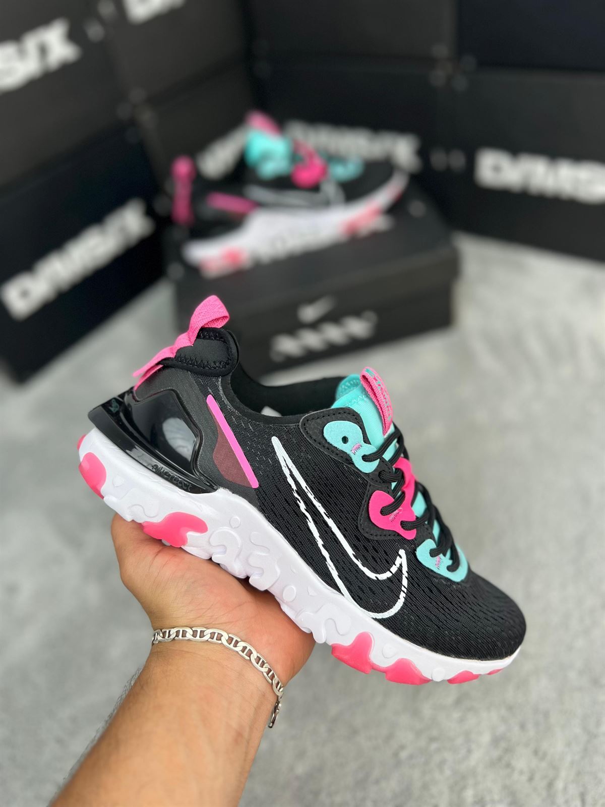 Zapatillas Nike react blanca/Pink mujer - Imagen 4
