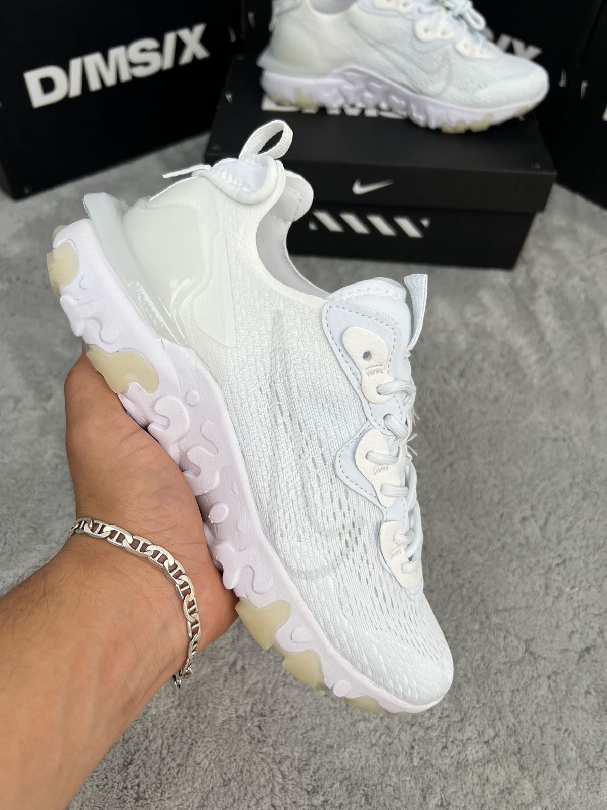 Zapatillas Nike react blanca - Imagen 3