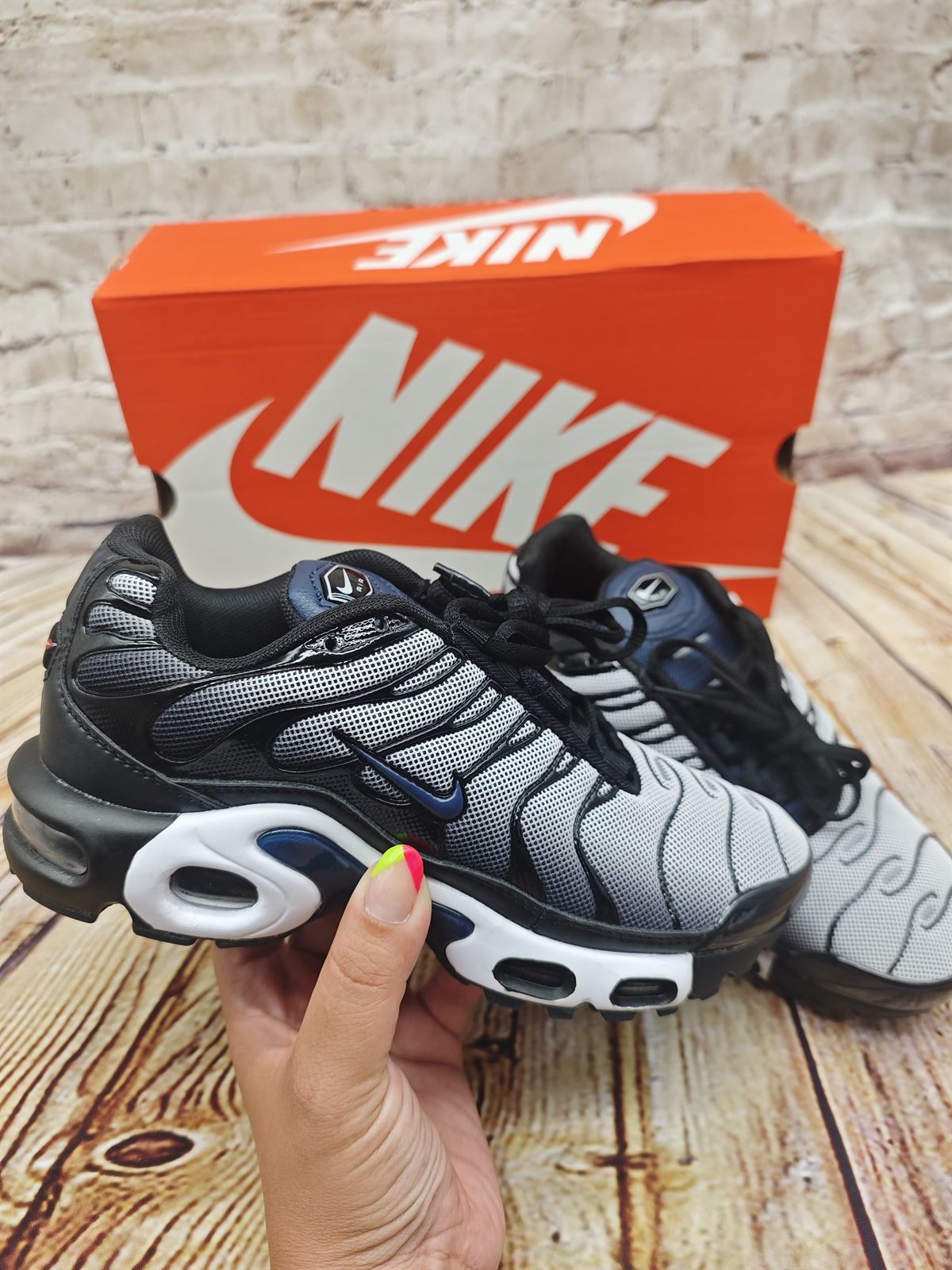 Zapatillas Nike Tn black/white - Imagen 3